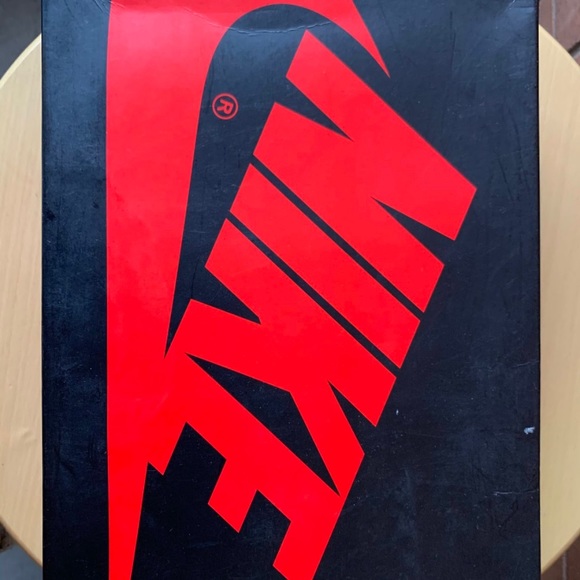 Retro Jordan 1 “Fragment” Size 9 VNDS - Picture 4 of 5